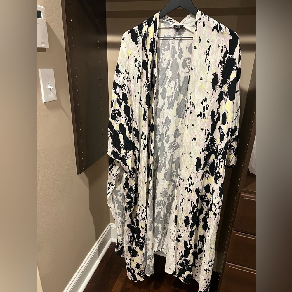 Women’s LIRA Pool/Beach Robe/ Cover Up